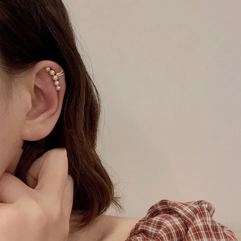Exquisite Rhinestone Decor Ear Cuff